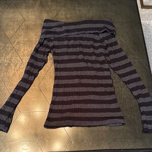 Forever 21 Black and Gray Knit Top